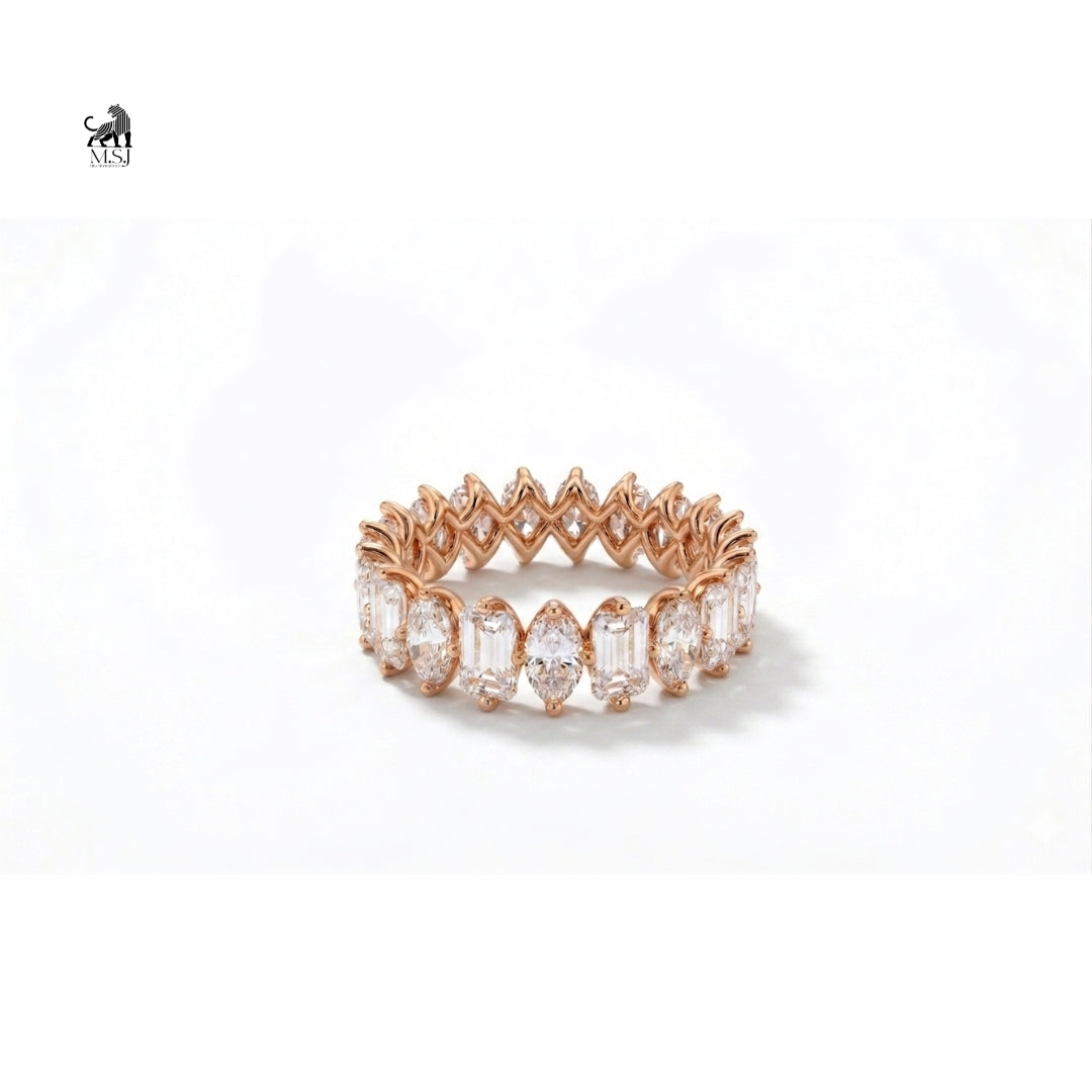 Alternating Radiant & Oval-Cut Scalloped Eternity Band