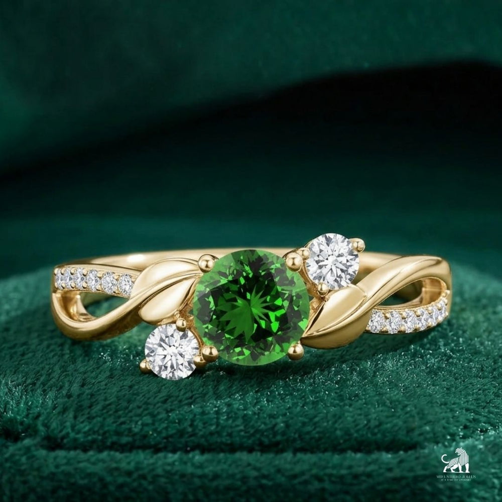 Emerald Round-Cut Gemstone Twist Band Ring