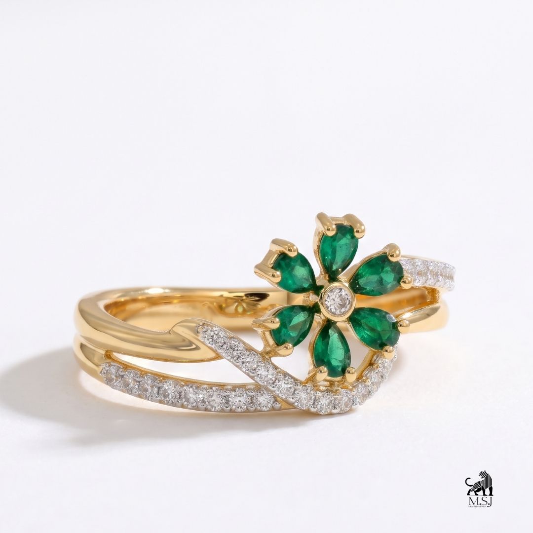 Emerald Floral Diamond Ring Set with Pave Band