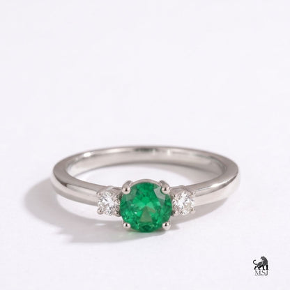 Emerald Round-Cut Gemstone Three-Stone Ring
