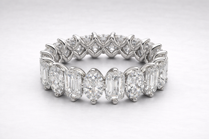 Alternating Radiant & Oval-Cut Scalloped Eternity Band