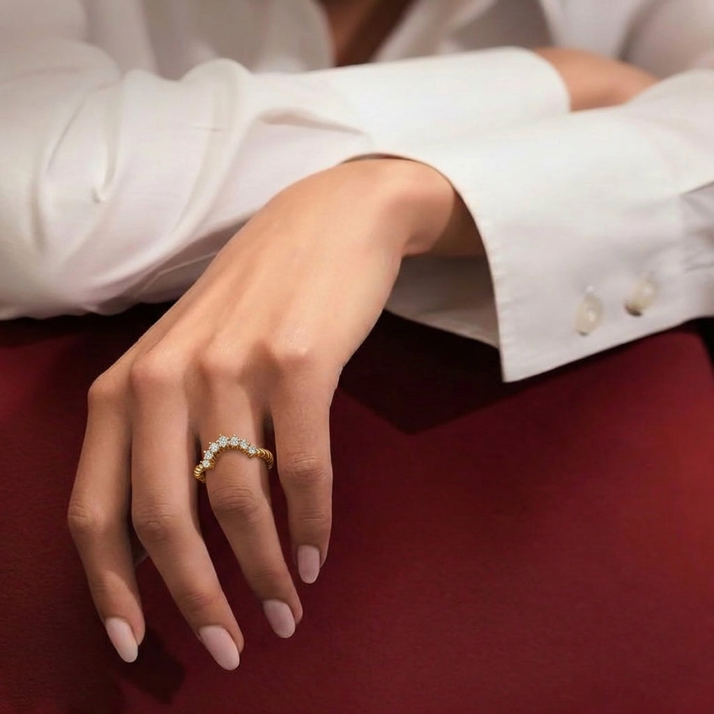 The Geometric Halo Solitaire