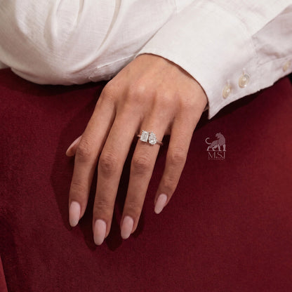 Pear & Emerald Diamond Toi et Moi Ring
