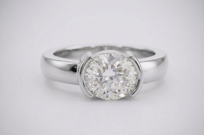 The Oval Horizon Solitaire