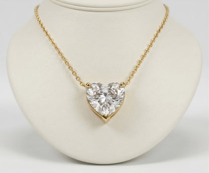 Valora Heart Pendant Necklace
