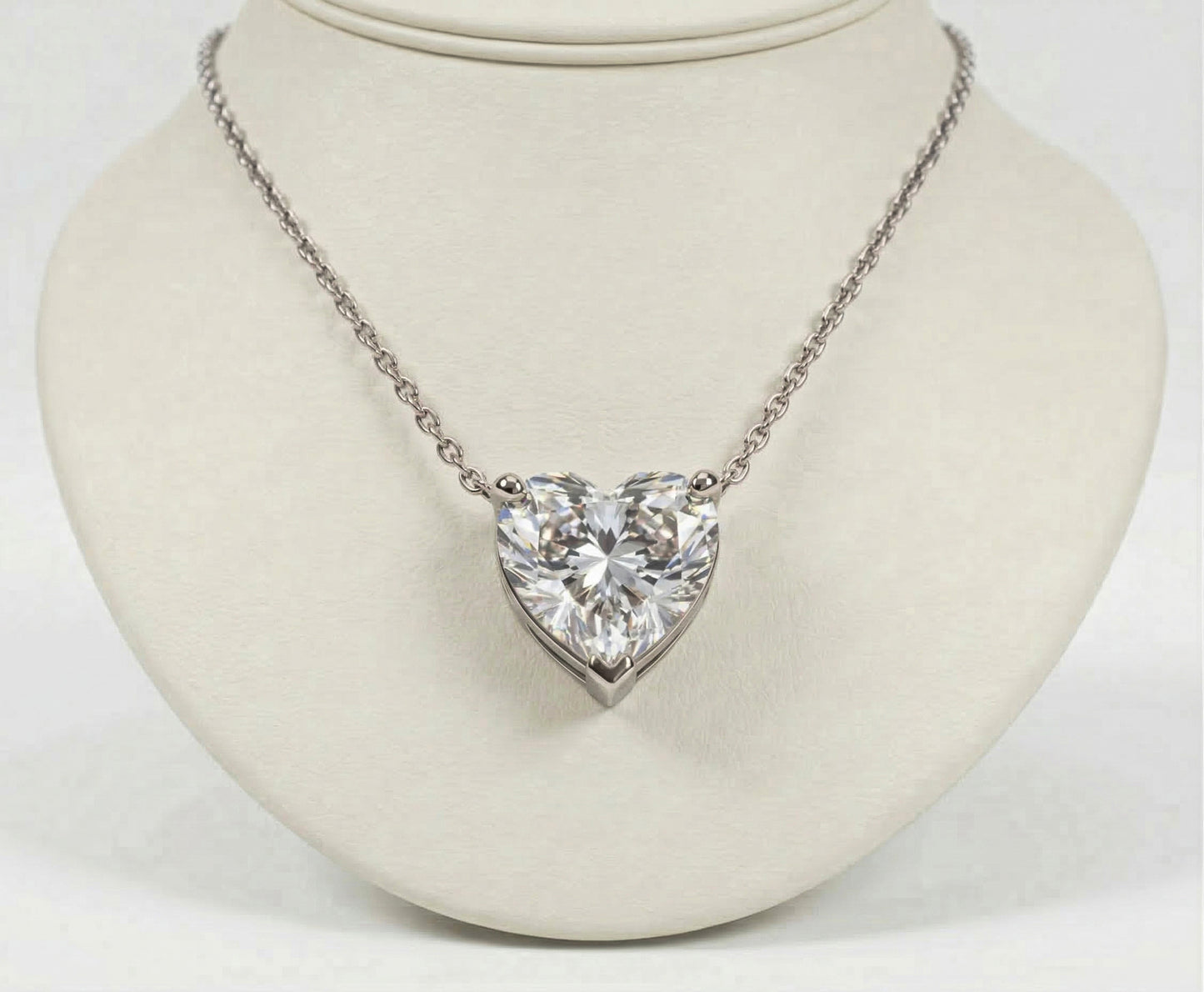 Valora Heart Pendant Necklace