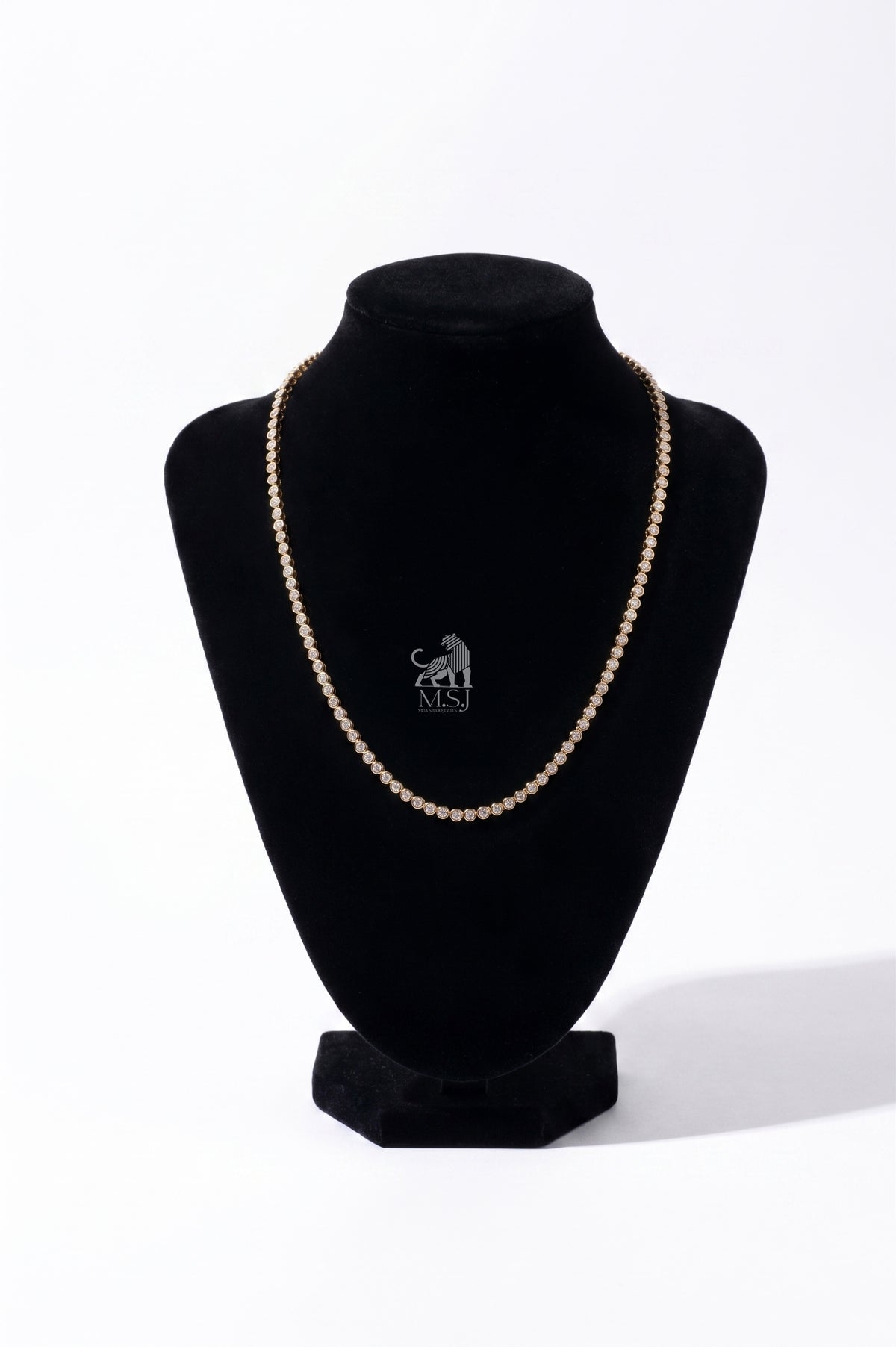 The Étoile Round Diamond Tennis Necklace in white gold