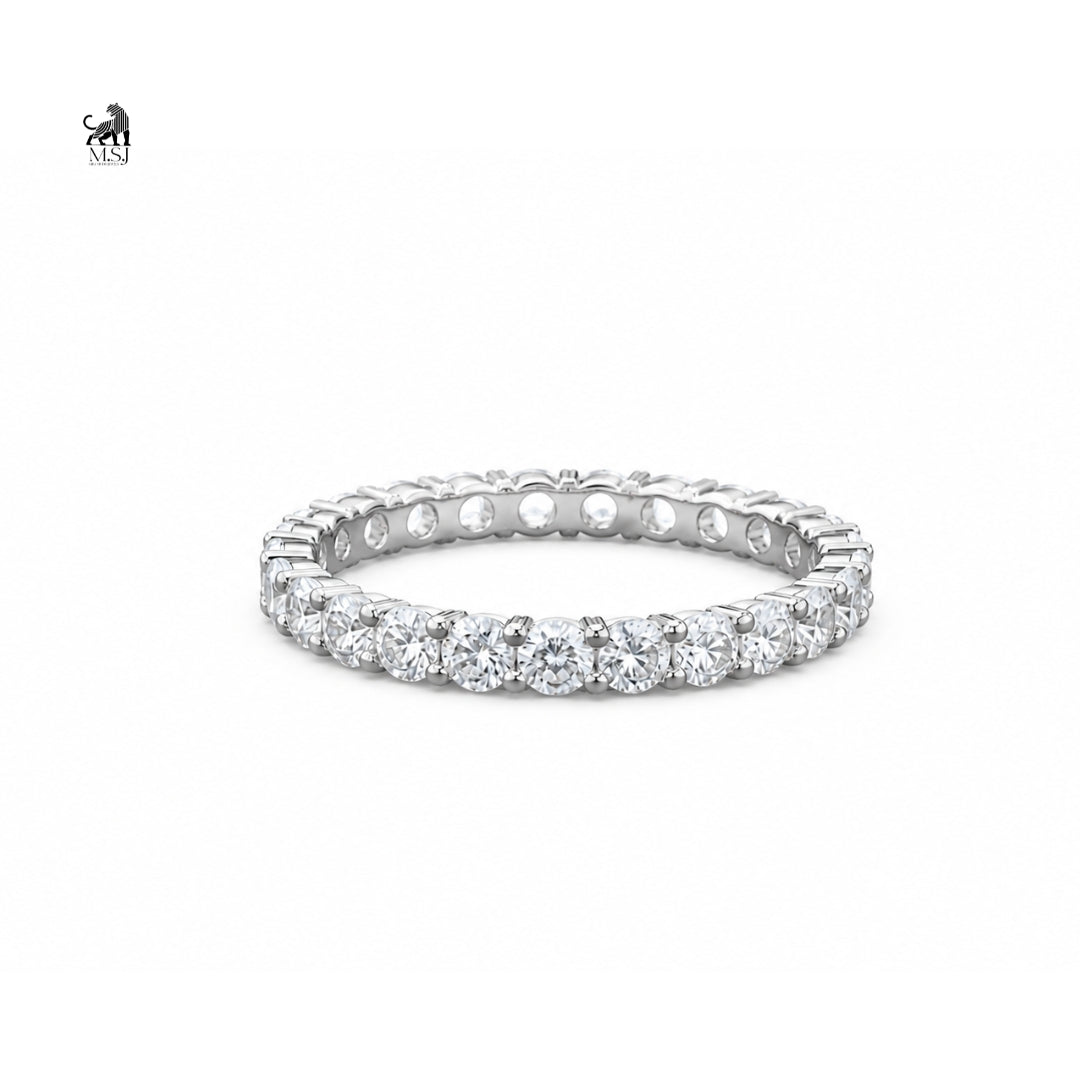 Round-Cut Shared Prong Diamond Eternity Band