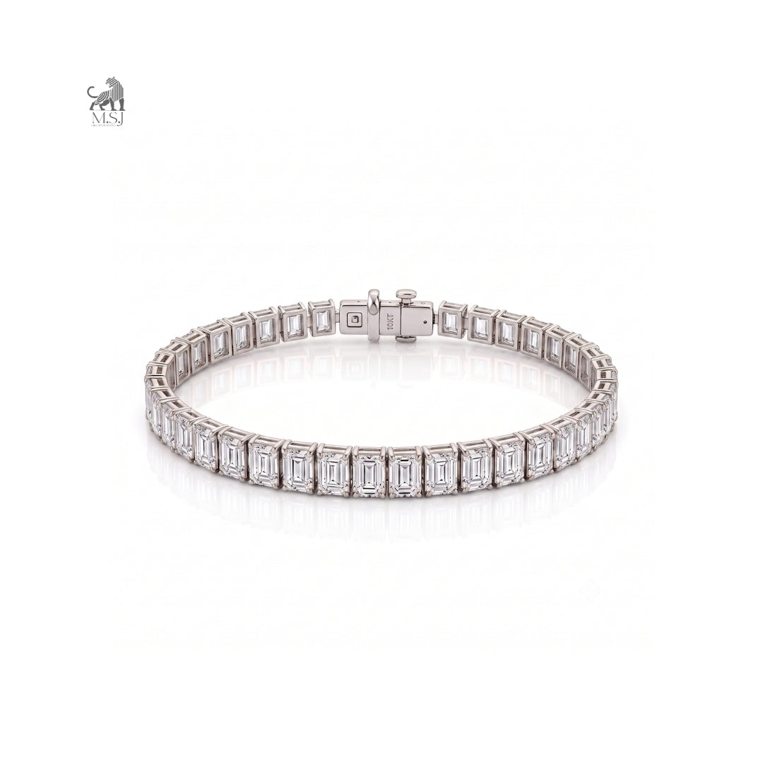 Architectural Emerald-Cut Diamond Bracelet in white gold