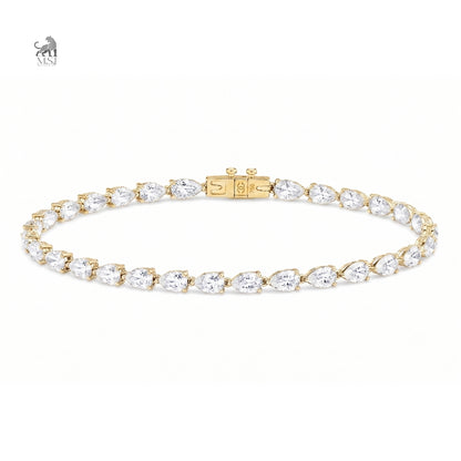 Seraphine Pear Diamond Bracelet in yellow gold
