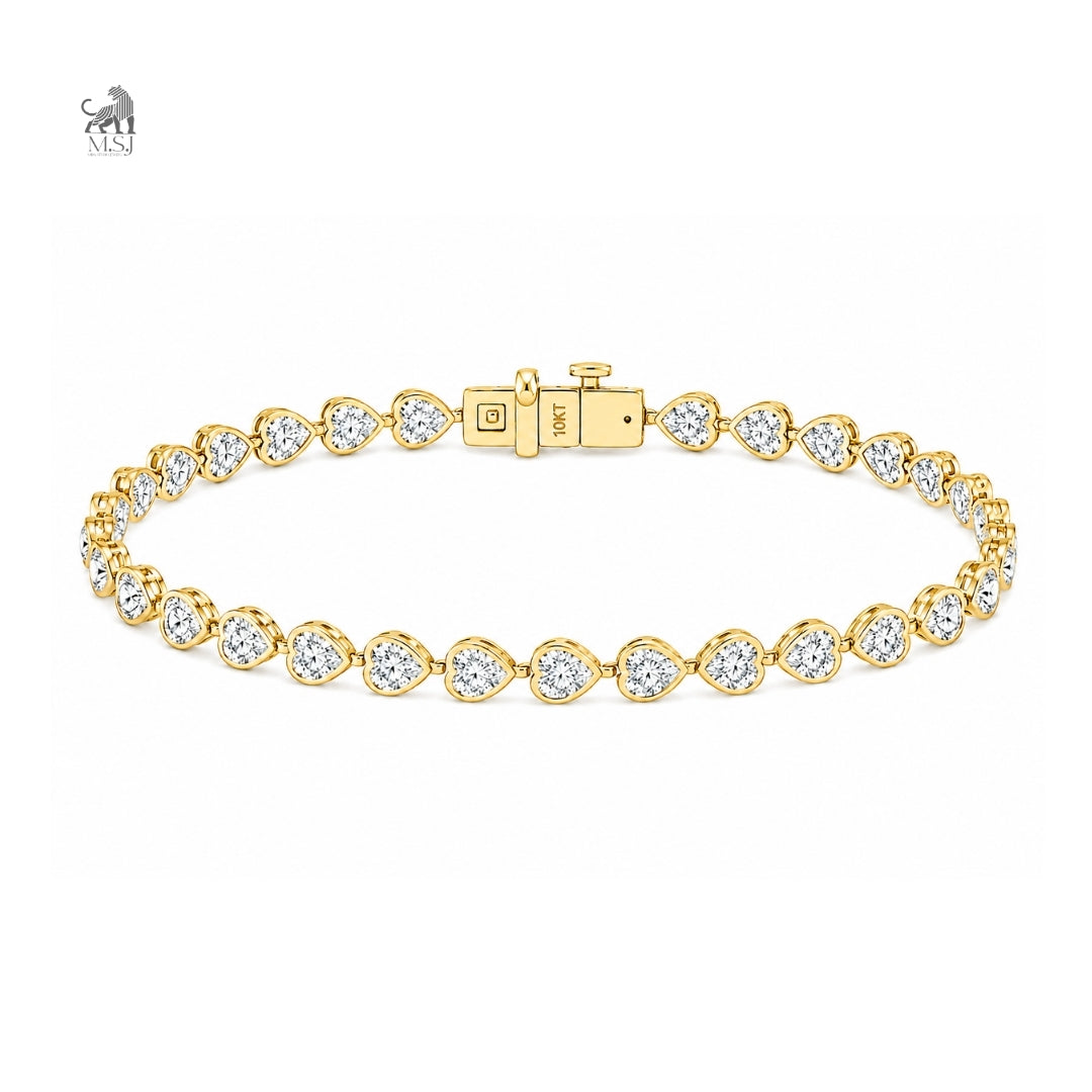 Améthra Heartline Diamond Bracelet in yellow gold