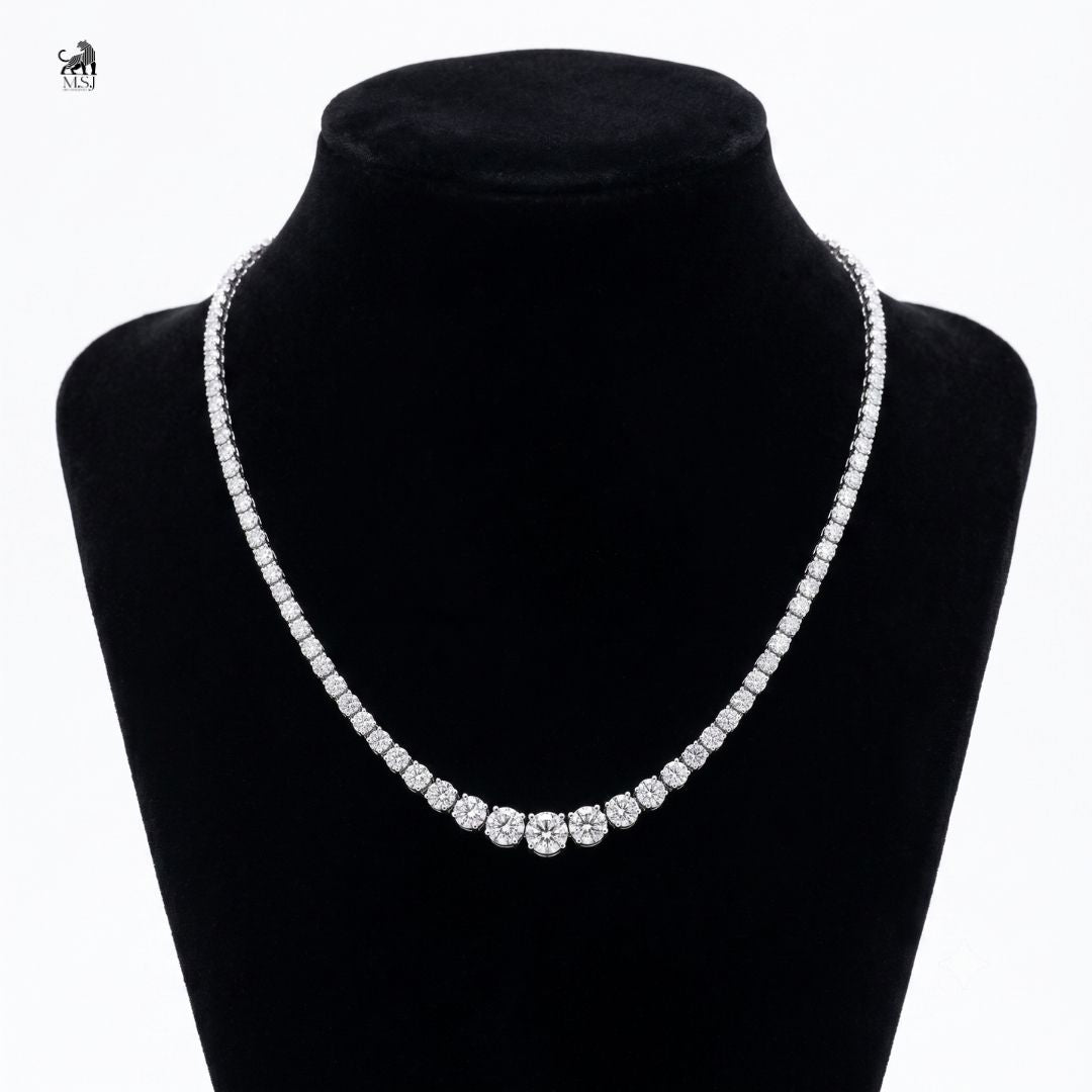Aurelia Graduated Diamond Necklace in white gold