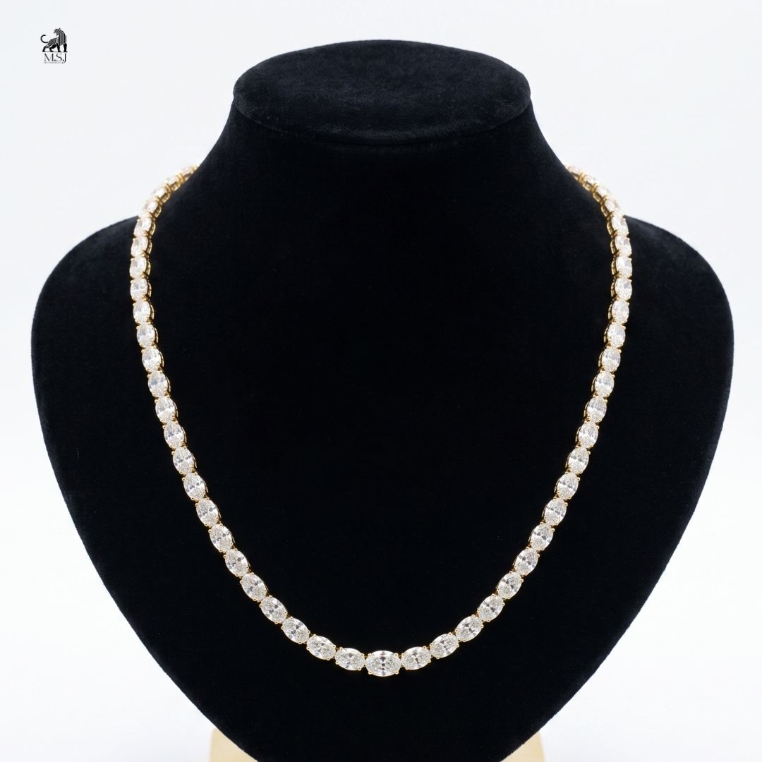 Élan Oval Diamond Riviera Necklace in yellow gold
