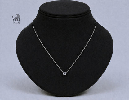 The Aura Oval Solitaire Pendant