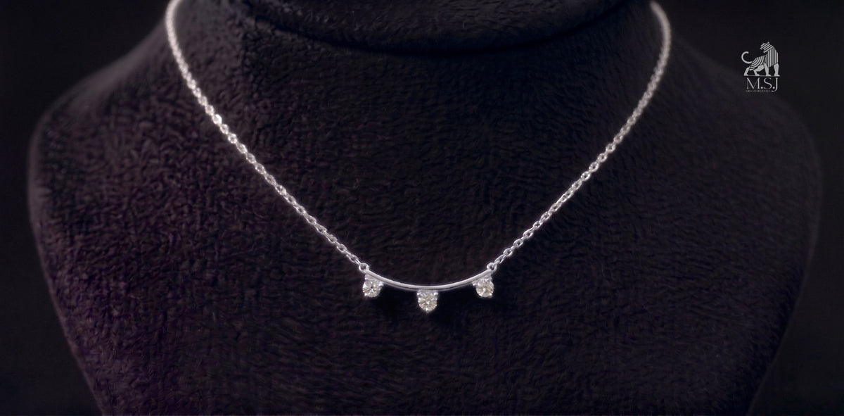 Aveline Trio Diamond Curve Necklace in rose gold