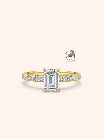 The Emerald Radiance Solitaire Ring in yellow gold