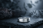 The Titan Emerald Band
