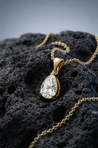 The Pear Solitaire Pendant