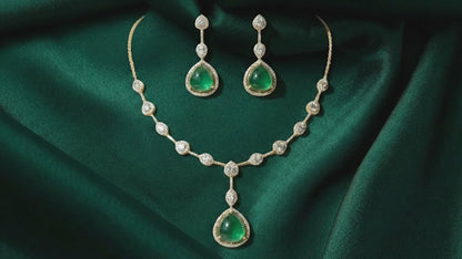 The Verdant Cabochon Suite
