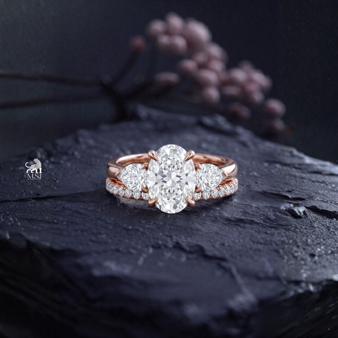 Aurelia Oval Diamond Trio Ring Set