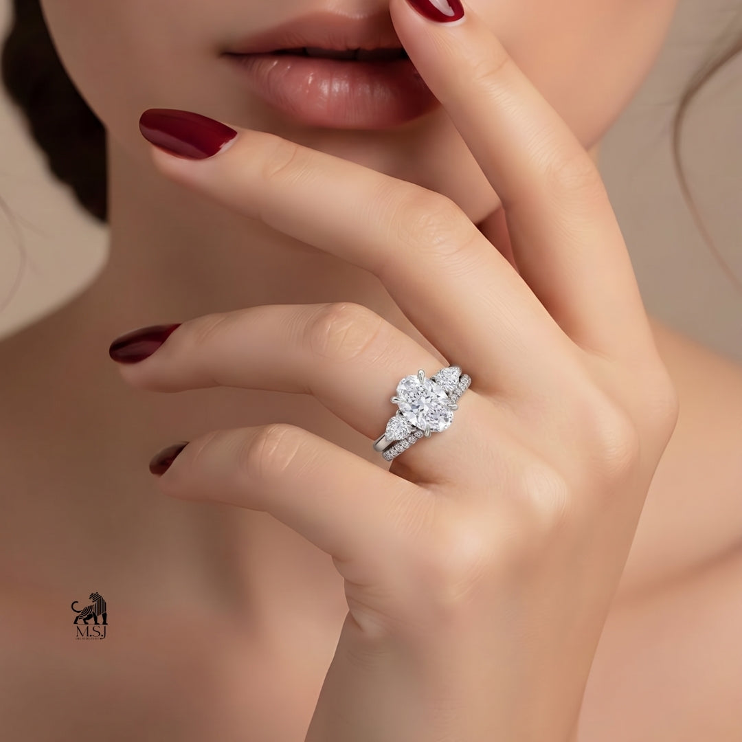 Aurelia Oval Diamond Trio Ring Set