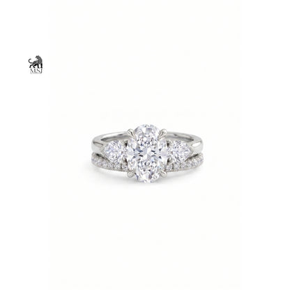 Aurelia Oval Diamond Trio Ring Set