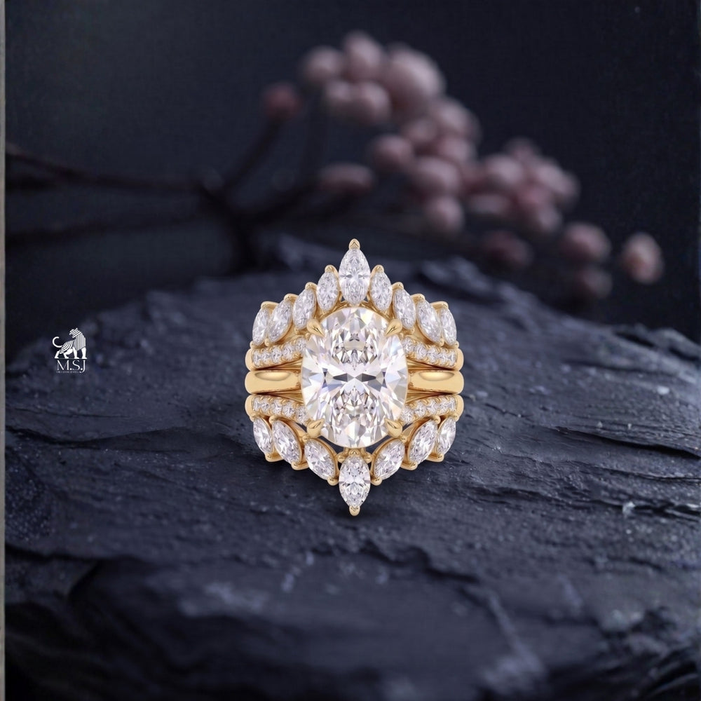 Aurelia Oval Diamond Luxe Bridal Ring Set