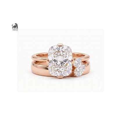 Everly Cushion-Cut Diamond Bridal Ring Set