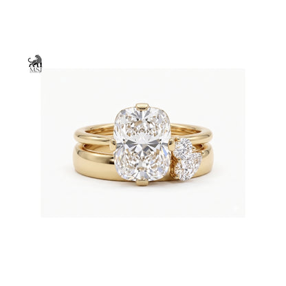 Everly Cushion-Cut Diamond Bridal Ring Set
