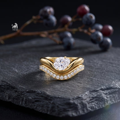 Aurelia Oval Diamond Chevron Bridal Ring Set
